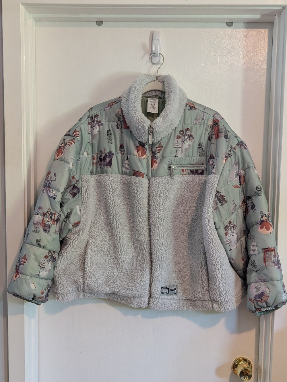 🏰 Disney Parks × Loungefly Haunted Mansion Sherpa Fleece Jacket – [1X]